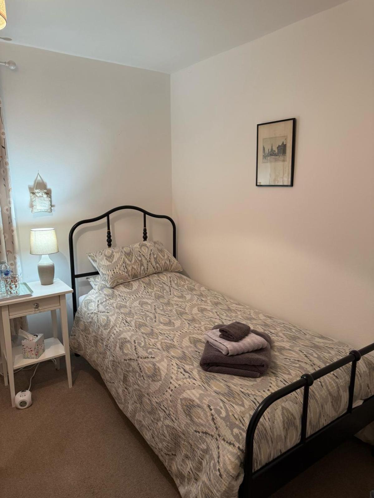 Single Room With Beautiful Garden EDI Exterior foto
