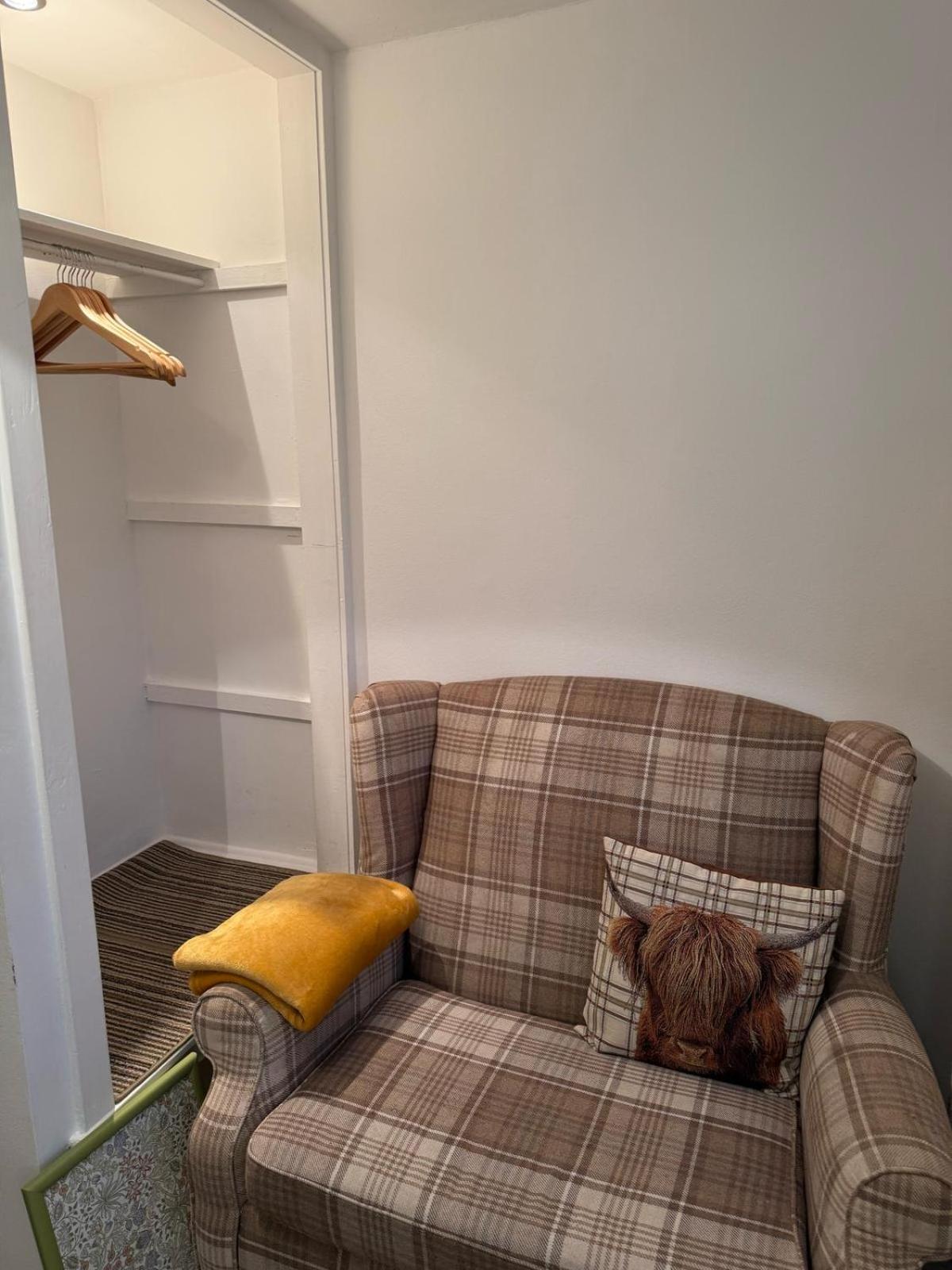 Single Room With Beautiful Garden EDI Exterior foto